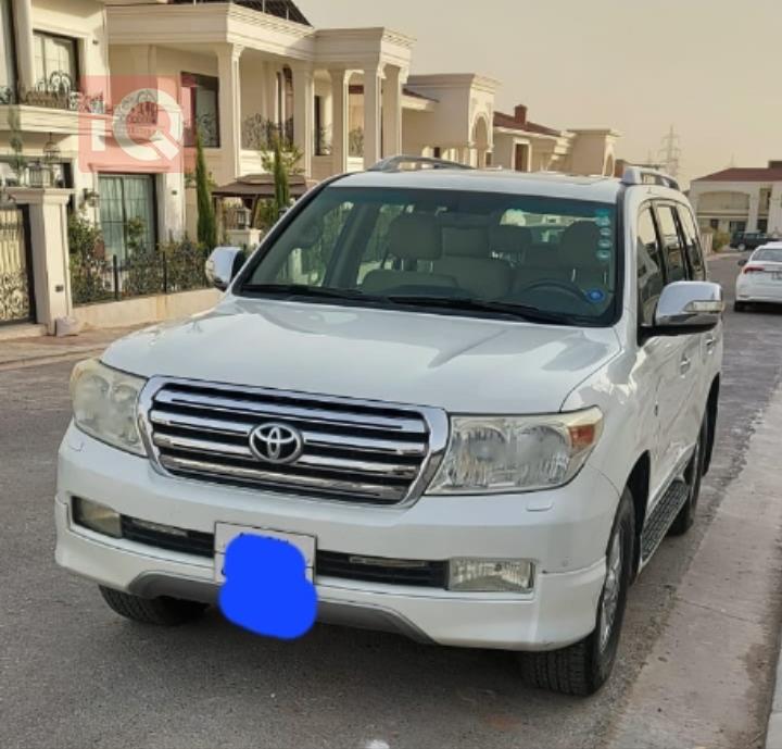 تويوتا لاندكروزر